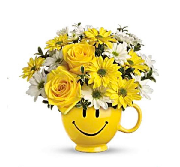 Yellow & White Mix Flowers arrangement - Tizarah & Co. 