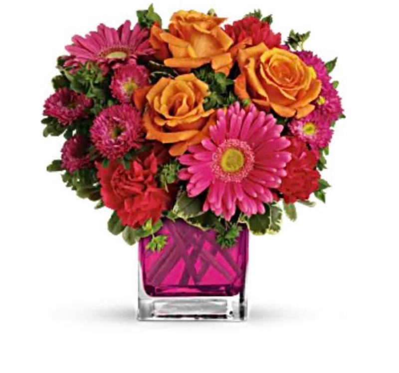 Mix Flowers arrangement - Tizarah & Co. 